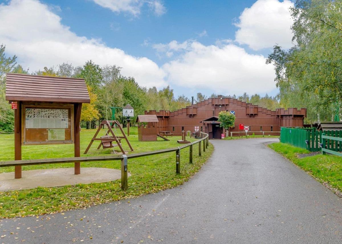 Hotel Sherwood Castle Holiday Forest Edwinstowe Exterior foto